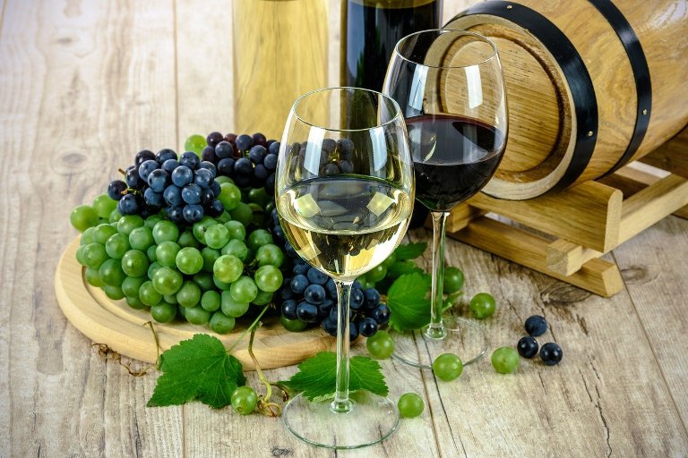 Вино и французы: важная роль напитка в национальной кухне